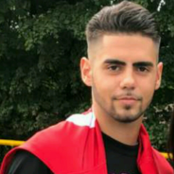 Meet your Posher, Manuel - Picture 1 of 1